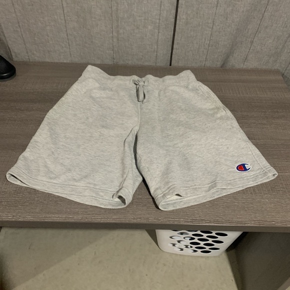 Champion shorts - Picture 1 of 4